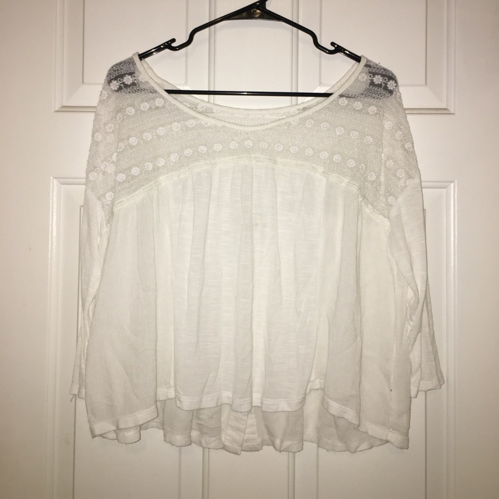 White lace-detail blouse